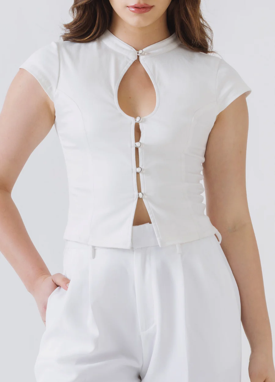 CUTE TOPS UNDER 1500